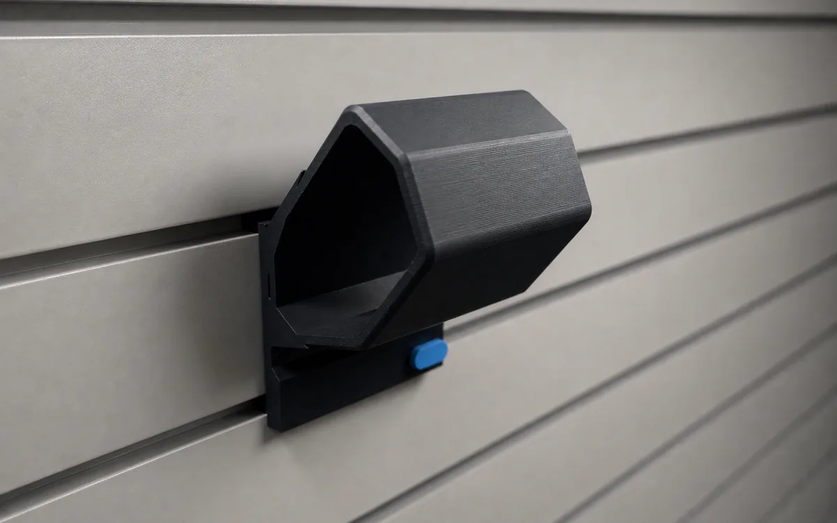 Cap holder on a slatwall
